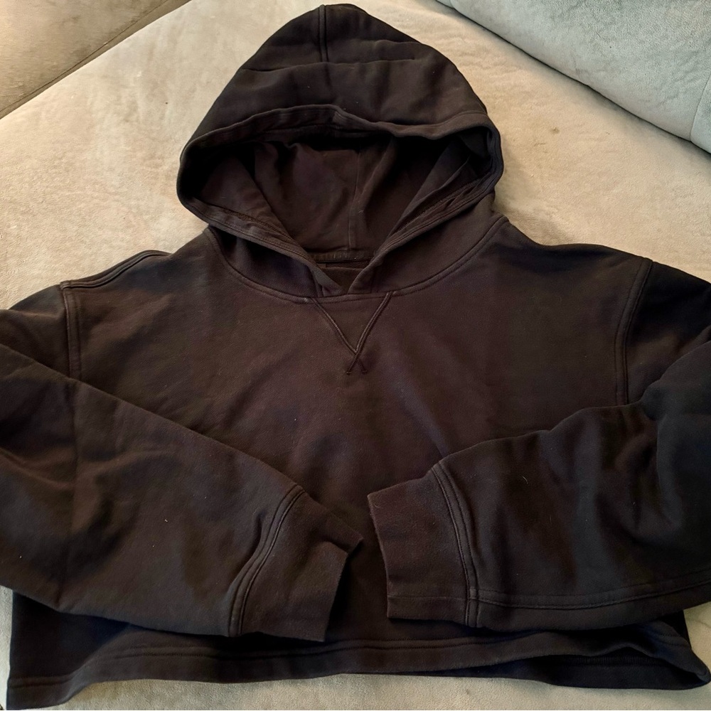 Lululemon Athletica Black Cropped Pullover Sweater